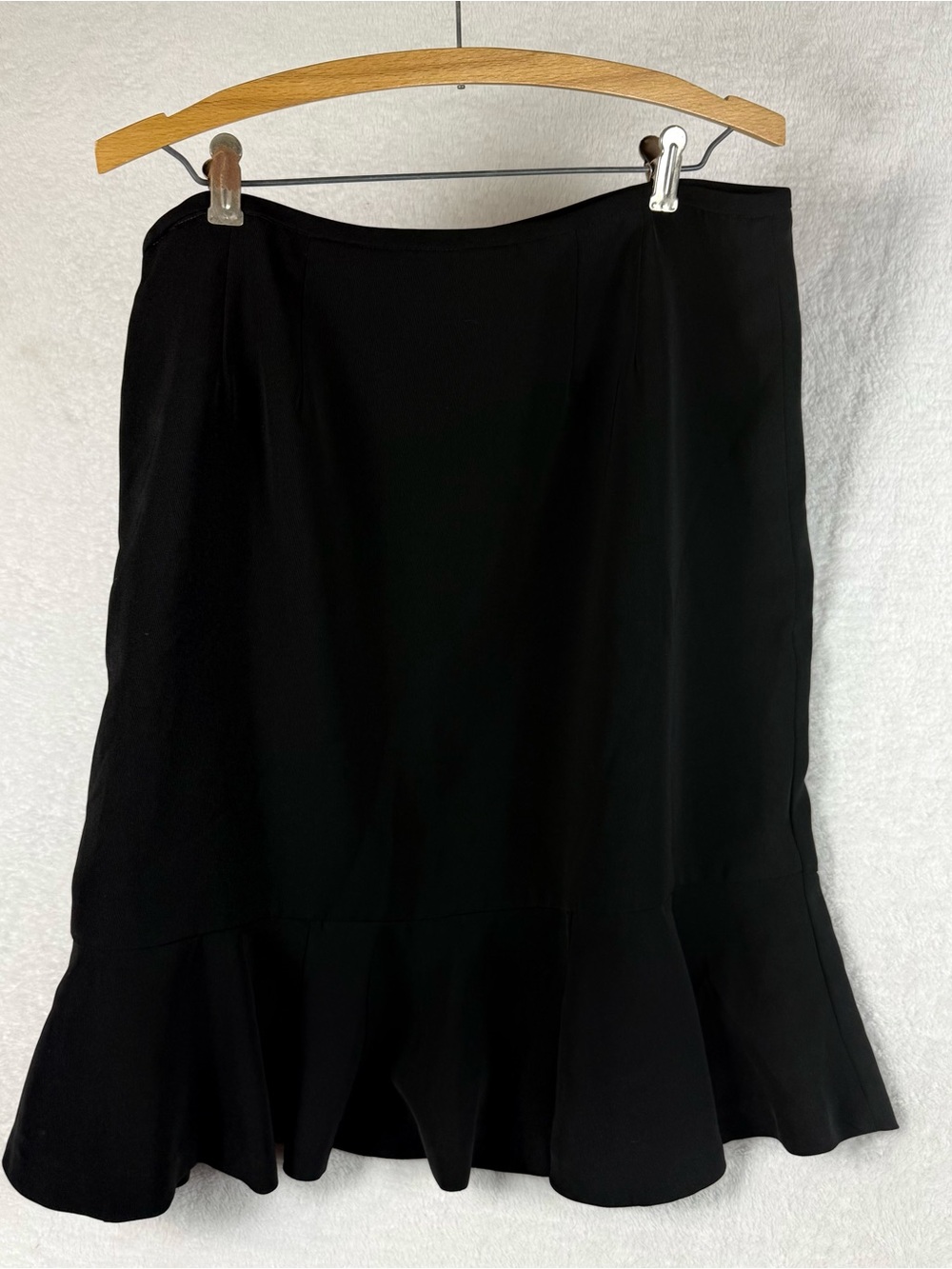 Allyson Cara Women's Black A-Line Ruffle Hem Skirt - Size 14